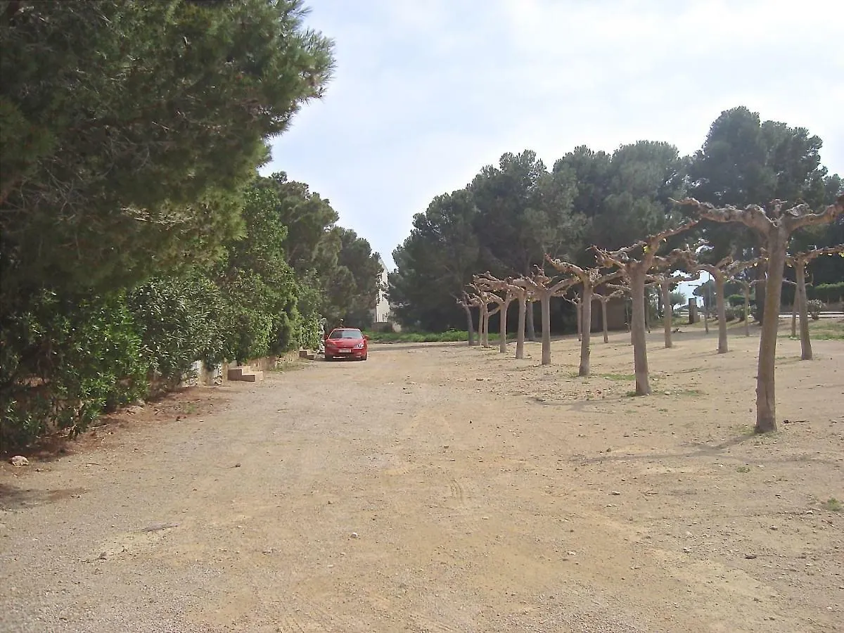 Maisonnette Petit Jardin Barbecue Calafat Tridente 2 Holiday home