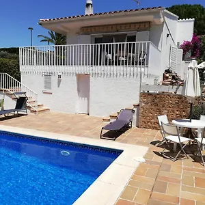 Xalet A Primera Linea De Mar Сasa de vacaciones